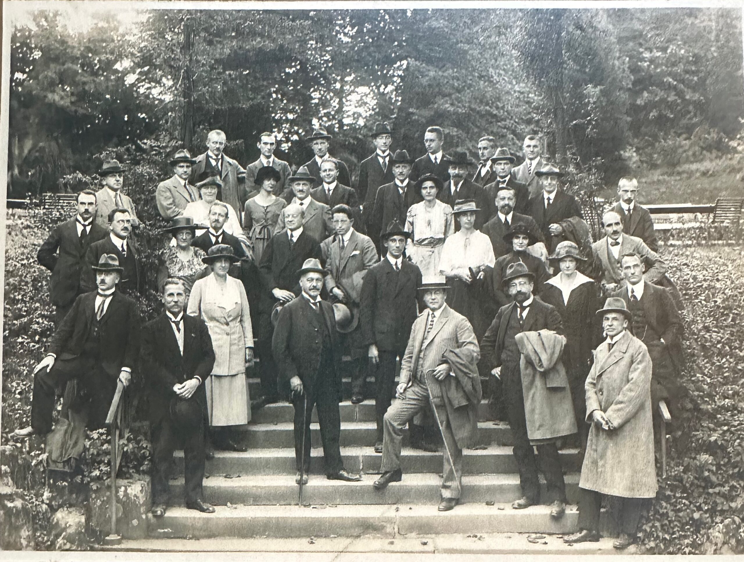 Tagung der Pharmakologischen Gesellschaft 1921. Quelle Jodie McVittie